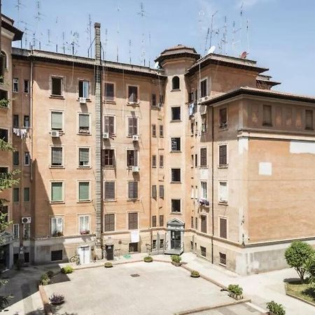 The Market At Trastevere Rome Exterior photo